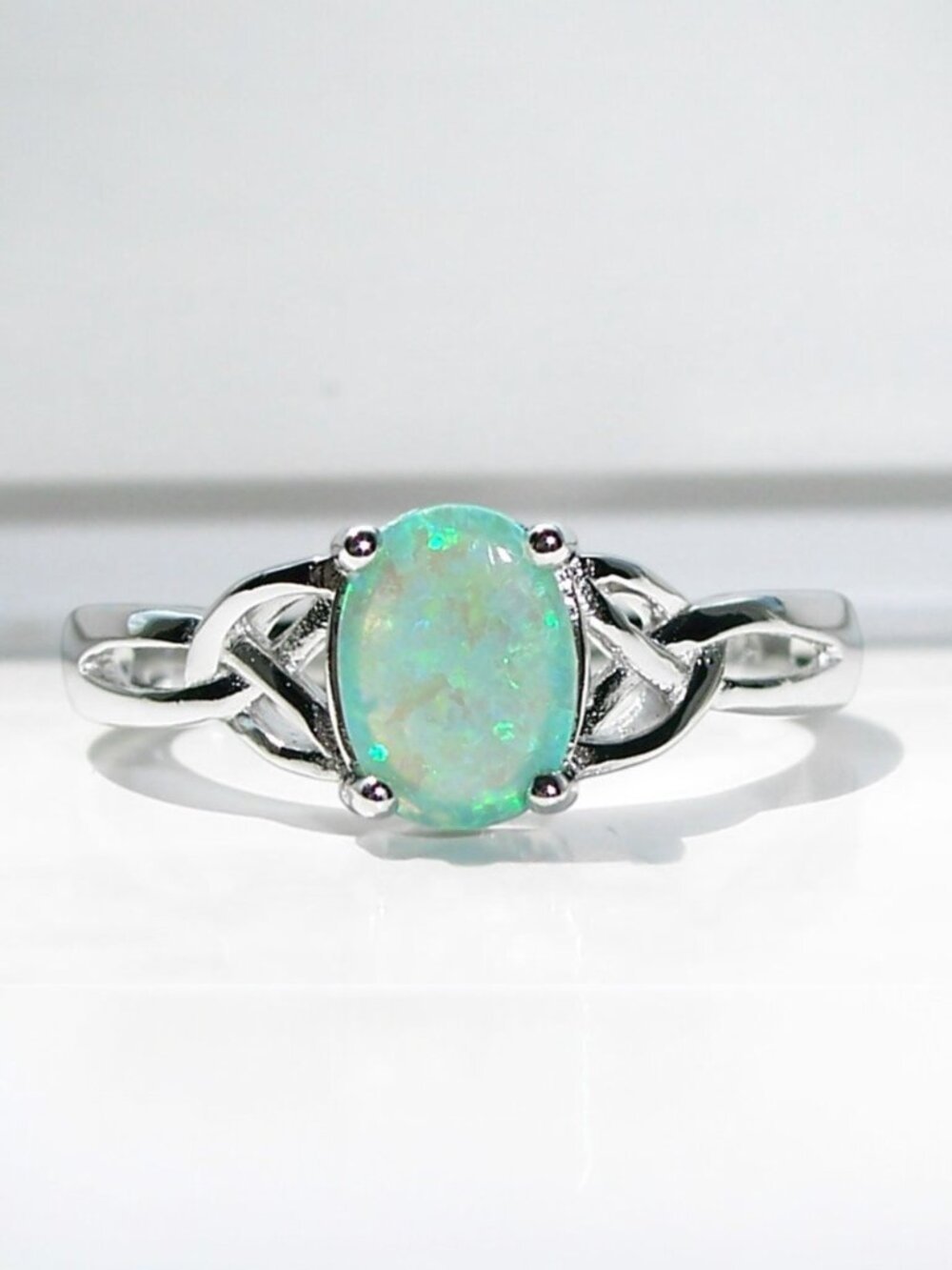 925 STERLING SILVER Lab Created Green Fire Opal Ring
